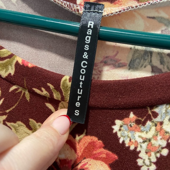 Off the shoulder or on the shoulder top - Picture 2 of 3